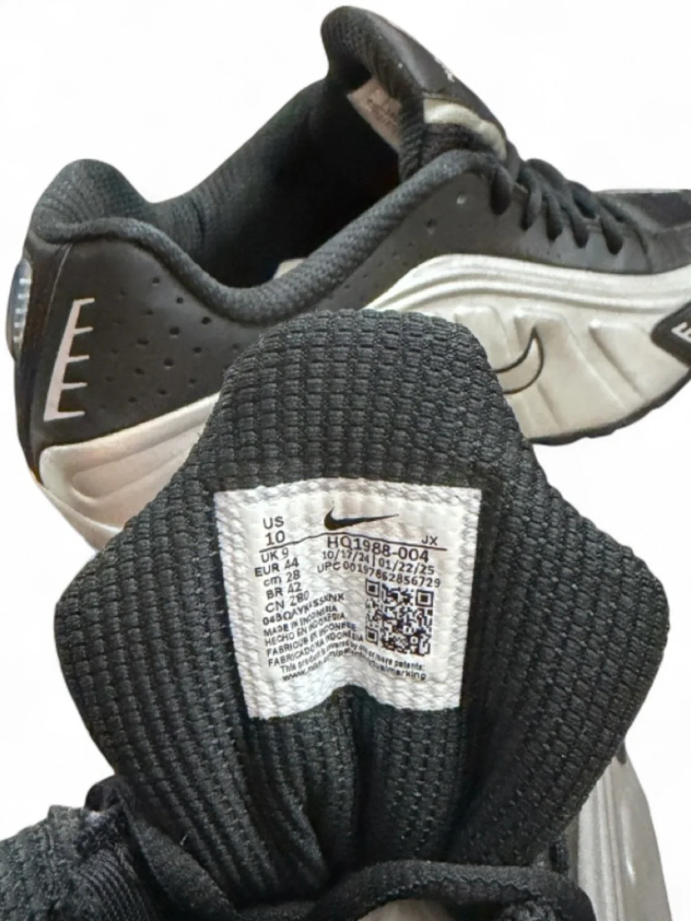 Nike Shox R4 ‘Silver Blue’ Size US Men’s 10/ Women’s 11.5